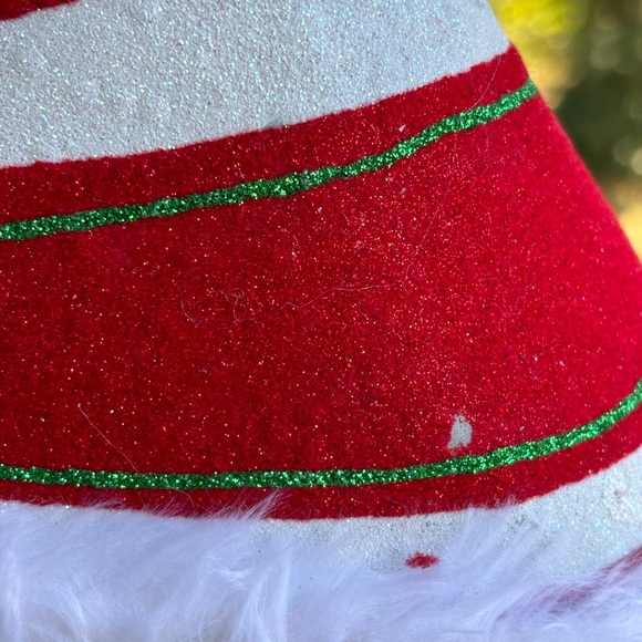 2014 Pier One My Heart Belongs to Santa Decoration - Picture 10 of 15